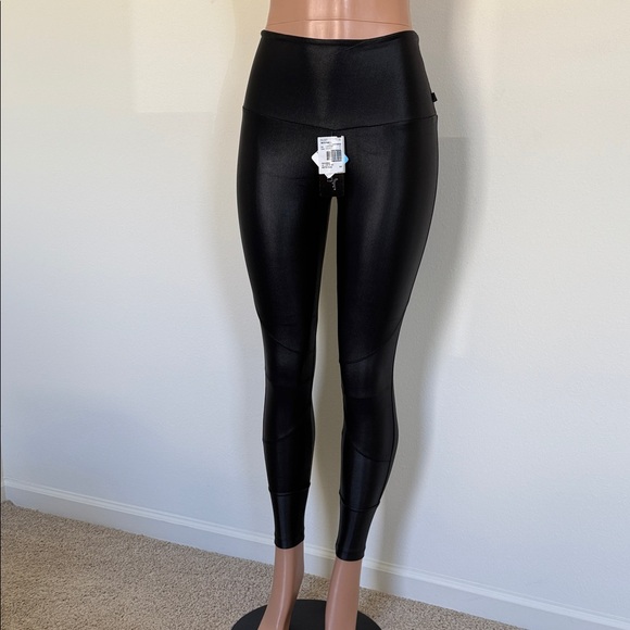 Black High-Waisted Leggings pink sun Brazil